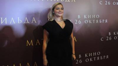 Ирина Пегова - Александр Робак - Похудевшая Пегова в компании Робака появились на ковровой дорожке - nation-news.ru