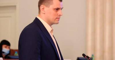 Петр Порошенко - Украинского депутата исключили из партии за речь на русском языке - ren.tv - Украина - Харьков