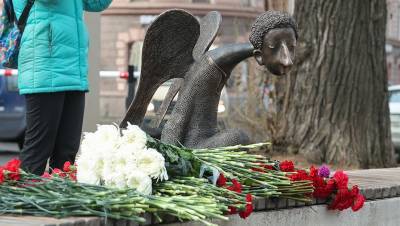 Оксана Дмитриева - Надземное метро, дорогое отопление и годовщина пандемии: Петербург 4 марта - dp.ru - Санкт-Петербург - Екатеринбург - Пермь - Архангельск