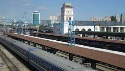 На центральном вокзале столицы поезд переехал мужчину - lenta.ua - Киев