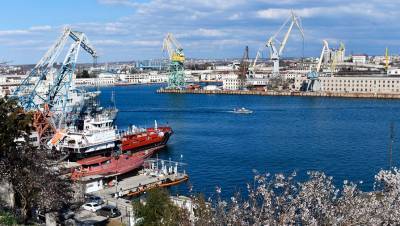 Александр Лукашевич - Постпред РФ считает намерение Киева лишить Крым воды попыткой геноцида - gazeta.ru - Киев - Крым