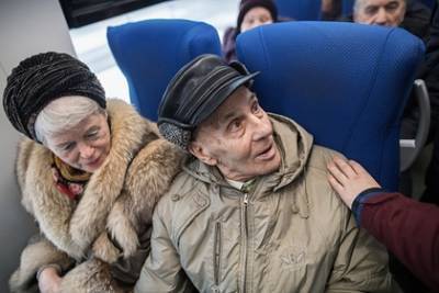 Виталий Савельев - Иван Сухарев - В Госдуме предложили ввести новую льготу для российских пенсионеров - lenta.ru