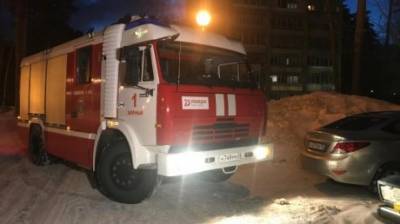 В Заречном Hyundai Solaris загородил проезд пожарной цистерне - penzainform.ru