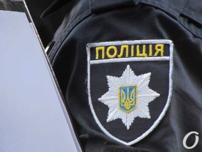 В Одессе около "Нового привоза" избили офицеров полиции - odessa-life.od.ua - Таджикистан - Одесса - Одесская обл.