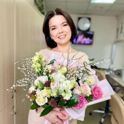 Маричка Падалко - Рецепт к 8 марту: Маричка Падалко подсказала, как приготовить "Битое стекло" - ivona.bigmir.net