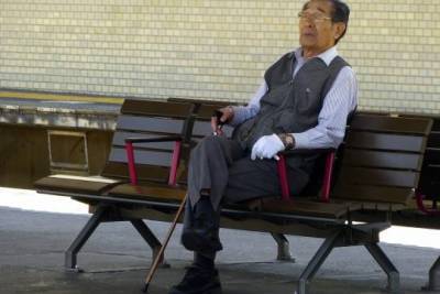 Ли Кэцян - Власти Китая собрались повысить пенсионный возраст - versia.ru