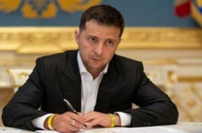 Владимир Зеленский - Юлия Мендель - В Офисе президента заявили, что Зеленский готов бросить вызов любому олигарху - from-ua.com