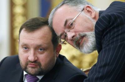Із санкційного списку ЄС виключені Табачник та Арбузов - from-ua.com - Украина - Україна