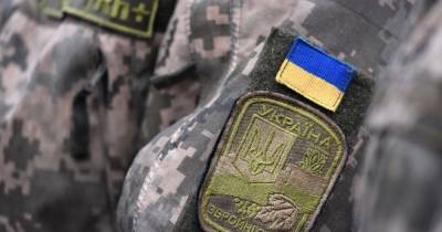 Обстрелы боевиков на Донбассе не утихают: ранен еще один боец ВСУ - dsnews.ua - ДНР - ЛНР - Донбасс