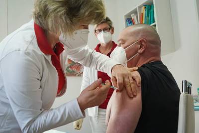 Максим Степанов - В Минздраве объяснили, когда вакцинируют учителей - news.bigmir.net