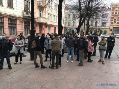 На Буковине рестораторы бастуют против жесткого каратина - news.bigmir.net - Черновицкая обл. - Черновцы
