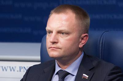 Виталий Савельев - Иван Сухарев - Сухарев предложил расширить льготы при покупке железнодорожных билетов для пенсионеров - pnp.ru