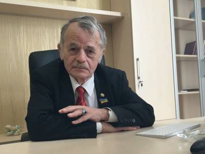 Мустафа Джемилев - Россия продлила запрет на въезд в Крым Джемилеву до 2034 года - gordonua.com - Крым - Армянск
