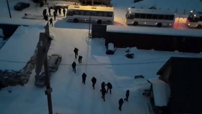 «Из скита в Новоселова всех братьев и сестер вывезли»: силовики продолжают поиски Силуана (ВИДЕО) - newdaynews.ru - Москва - район Алапаевский