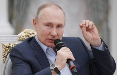 Владимир Путин - Путин заявил о способности интернета разрушить общество изнутри - obzor.lt - Россия