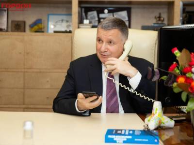 Петр Порошенко - Дмитрий Гордон - Арсен Аваков - Аваков: Я против, когда некоторые говорят, что Порошенко – единственная надежда патриотического движения. Это неправда - gordonua.com