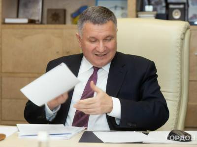 Владимир Зеленский - Дмитрий Гордон - Арсен Аваков - Денис Шмыгаль - Аваков: А зачем мне премьером быть? Чтобы на могиле потом написали: “Был премьер-министром Украины“? - gordonua.com - Украина - Премьер-Министр