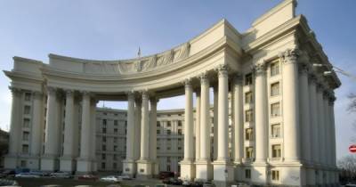 МИД будет продвигать украинские IT-услуги за рубеж: в чем суть - dsnews.ua - Норвегия - Южная Корея - Англия - Швейцария - Япония - Швеция - Финляндия - Дания - Голландия - Сингапур