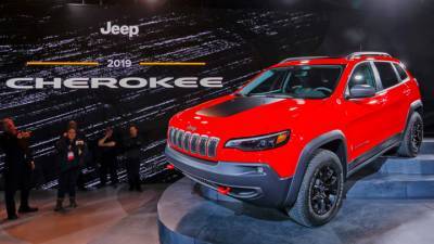 Карлос Таварес - Jeep готов отказаться от бренда Cherokee из-за индейцев - vesti.ru
