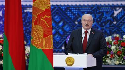Александр Лукашенко - Лукашенко рассказал про "дворец" в белорусской деревне - riafan.ru - Минск