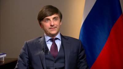 Сергей Кравцов - Повлияет ли COVID-19 на ЕГЭ и ОГЭ в этом году: интервью с Кравцовым - vesti.ru