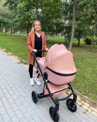 "Уже играет с мальчиками": Alyosha показала шестимесячную дочь - ivona.bigmir.net