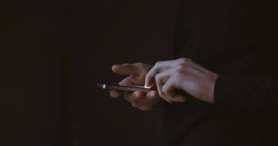 Россиянина засудили за ругань на латыни в WhatsApp - ren.tv - Новосибирск