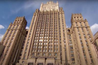 СМИ: Россия и Франция тайно выслали дипломатов - mk.ru - Москва - Париж