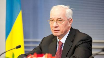 Николай Азаров - Бывший премьер Украины обвинил руководство страны в грабеже населения - riafan.ru - Киев