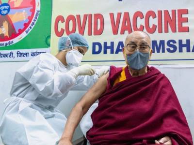 Далай-лама получил прививку от COVID-19 вакциной Covishield - unn.com.ua - Киев - Индия