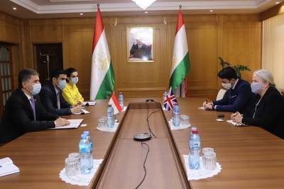 Завки Завкизода встретился с представителем МИД и международного развития Великобритании - dialog.tj - Англия - Таджикистан
