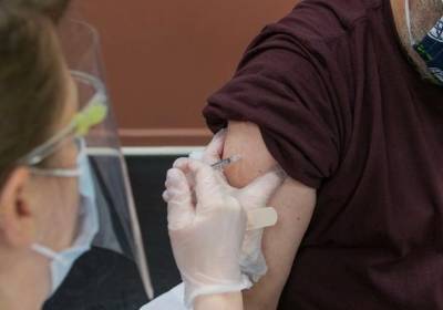 Минздрав опроверг фейк о том, что вакцина Covishield вызывает рассеянный склероз - kp.ua