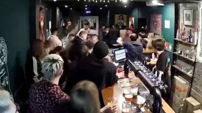 "Вы покойники!": массовая драка на тату-вечеринке в Новосибирске попала на видео - vesti.ru - Новосибирск