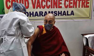 Далай-лама получил прививку вакциной Covishield, которую купила Украина - capital.ua