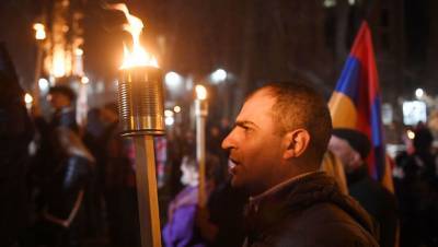 Армен Саркисян - Никола Пашинян - В Ереване полиция взяла под охрану резиденцию президента - gazeta.ru - Ереван