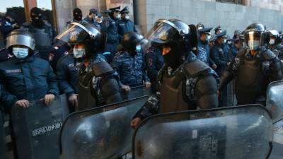 Никола Пашинян - Круг по центру: в Ереване завершилось шествие противников премьера - vesti.ru - Ереван