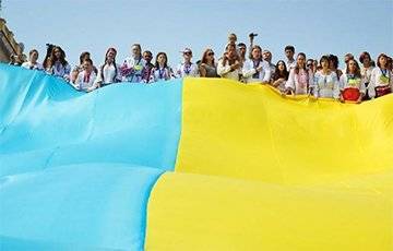 Савик Шустер - Почти половина украинцев против двойного гражданства в стране - charter97.org