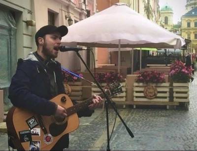 Львовский музыкант, которого избили националисты, продолжит петь на русском языке - news-front.info - Украина - Львов