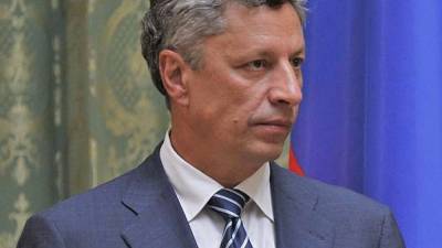 Владимир Зеленский - Петр Порошенко - Юрий Бойко - Юлия Тимошенко - Украинские социологи определили главного соперника Зеленского на выборах - riafan.ru - Киев