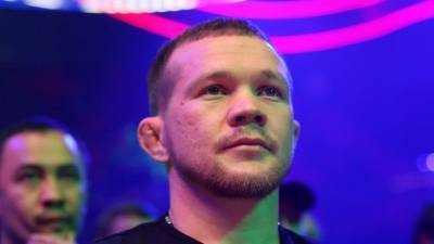 Алджамейн Стерлинг - Боксера Петра Яна дисквалифицировали из-за запрещенного удара на UFC 259 — видео - 5-tv.ru