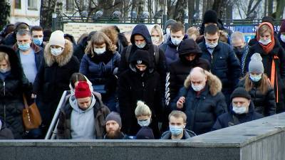 Евгений Тимаков - Сергей Вознесенский - Россиян предупредили о росте заболеваемости коронавирусом этой весной - tvc.ru
