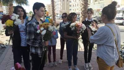 Новости на "России 24". Поздравлять женщин с 8 марта начали по всему миру - vesti.ru - Бишкек - Шымкент