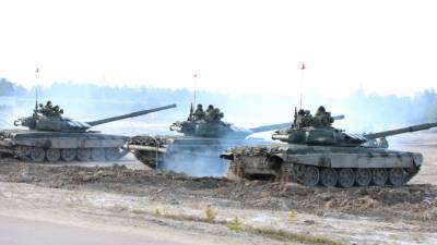 Женщины-военнослужащие приняли участие в танковых стрельбах ЗВО - polit.info
