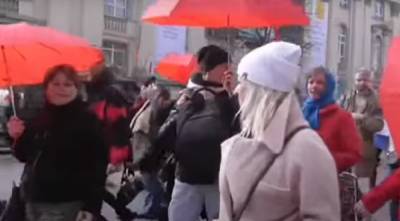В Украине предлагают заменить праздник 8 марта, есть сразу две альтернативы: "Отменить выходной день, а также..." - sport.politeka.net