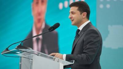 Громкие заявления украинских властей связаны с падением рейтинга Зеленского - riafan.ru - Киев - Ленинградская обл.
