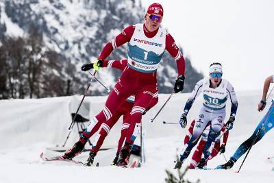 Александр Большунов - Эмиль Иверсен - Йоханнес Клебо - Большунову присудили серебро после инцидента с норвежским лыжником на финише - tvc.ru - Норвегия