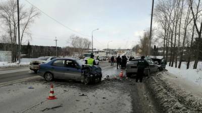 Один человек погиб и пятеро пострадали в ДТП под Нижним Тагилом (ФОТО) - newdaynews.ru - Екатеринбург - Нижний Тагил