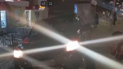 Полиция показала видео страшного ДТП на автобусной остановке в Красноярске - nation-news.ru - Красноярск