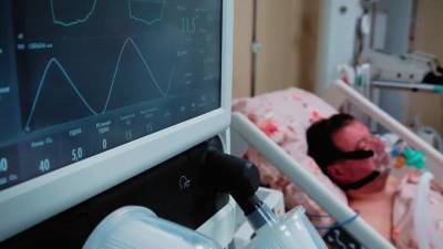 В Петербурге продолжает снижаться число заболевших COVID-19 - piter.tv - Санкт-Петербург