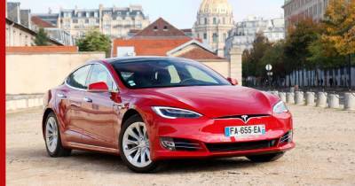 Илон Маск - Илон Маск пообещал в два раза увеличить количество Tesla с пробной версией автопилота - profile.ru